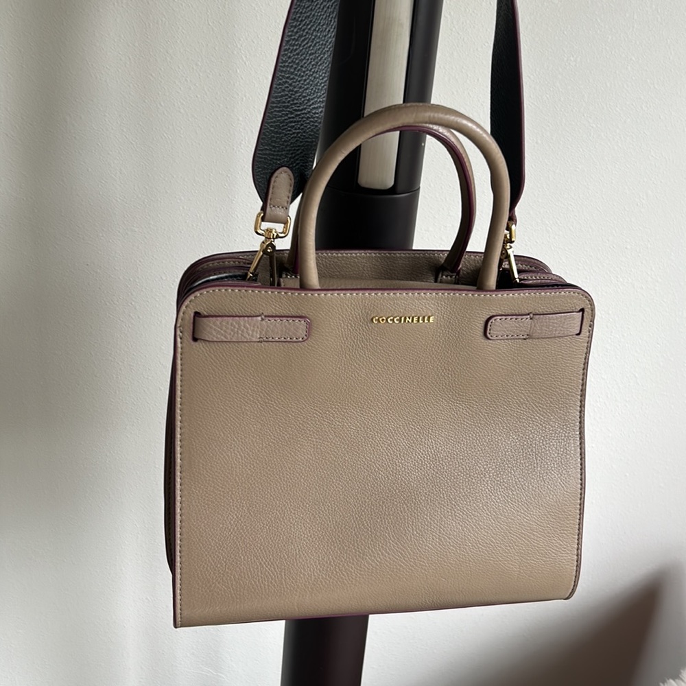 Coccinelle brand new beige leather bag - Picture 3 of 13